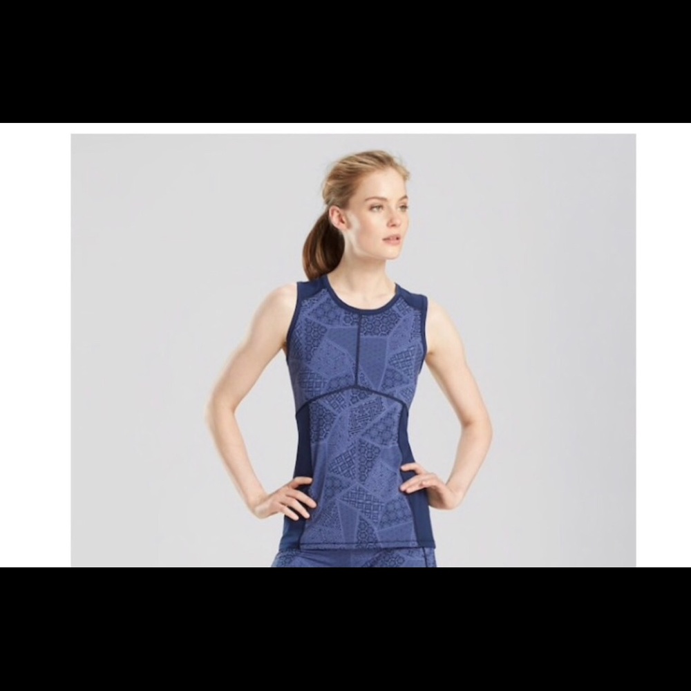 NWT Natori Power Tank Sz. L